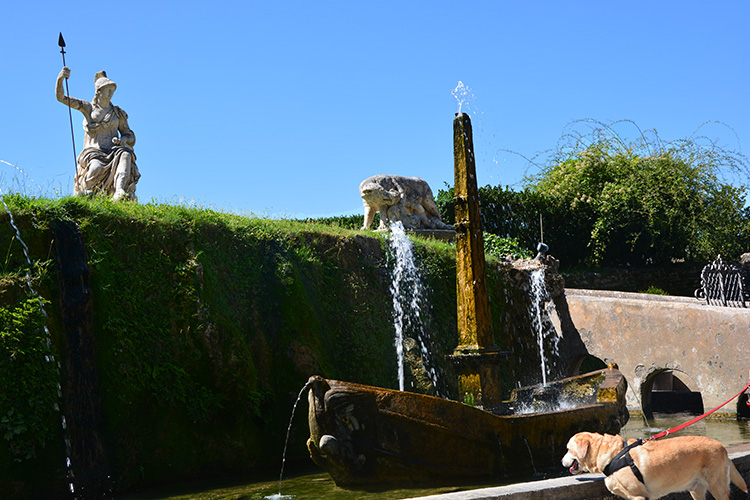 Fontana di Rometta /  PhotoSilvana Matozza, Guido Bonacci