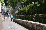 Getti d'acqua sui tre piani delle Cento Fontane d'acqua  /  Photo©Silvana Matozza, Guido Bonacci