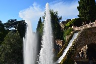 Giochi d'acqua della fontana del XX Sec. Villa d'Este /  Photo©Silvana Matozza, Guido Bonacci.