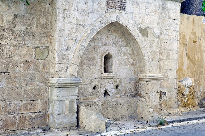 Antica fontana di fronte al Monastero / Photo. Silvana Matozza