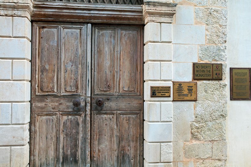 Monastero di Oditrigia. Portone. Photo di Silvana Matozza