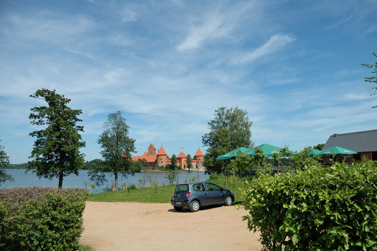 veduta del Castello sull'isola del llago Galvė 