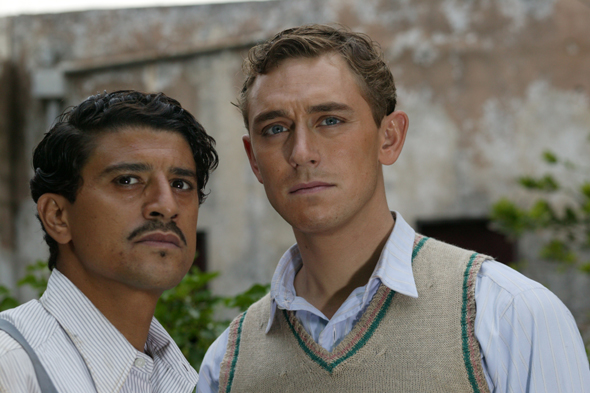 Sad Taghmaoui as Sad Chahine e J.J. Field as Bobby Goldman 